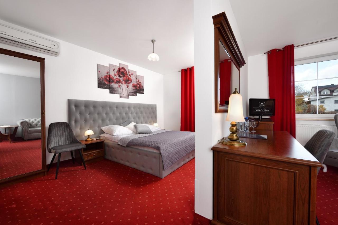 Hotel Agat Piotrkow Trybunalski Luaran gambar